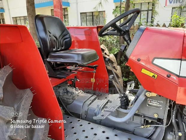 Massey Ferguson 385 - thumbnail 6