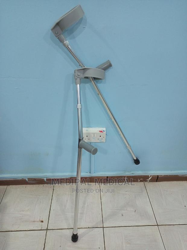 Auxiliary Crutches - thumbnail 3