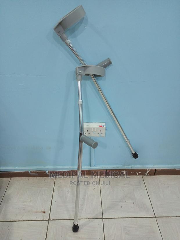 Auxiliary Crutches - main view