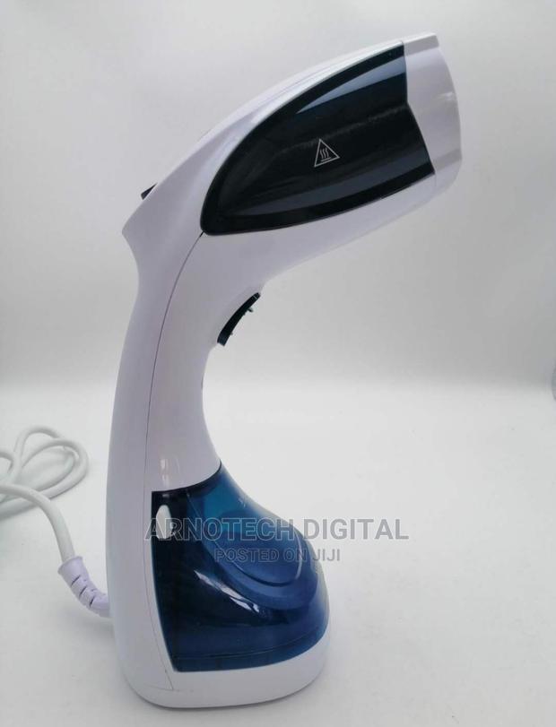 Portable Garment Steamer - thumbnail 2