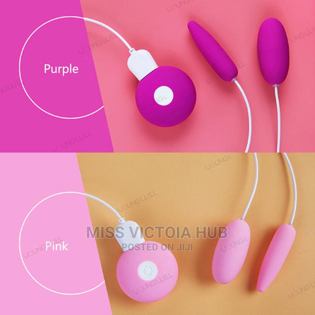 Vibrating Remote Jump Egg Bullet Vibrator - thumbnail 2