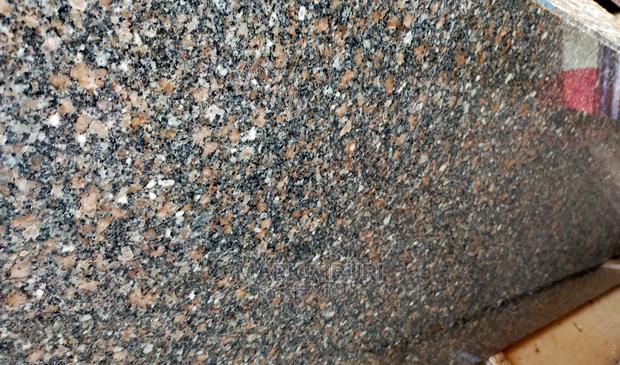 8x2ft Granite Coutertops. - main view