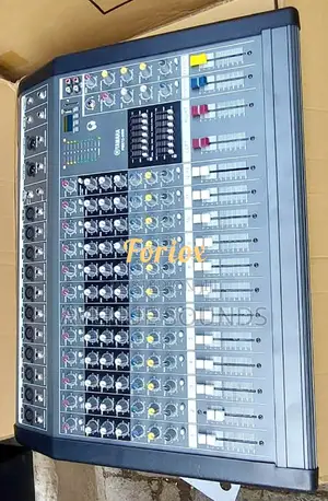 Yamaha 12 Channels Powered Mixer