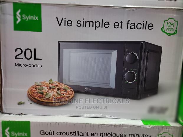Synix Microwave 20L