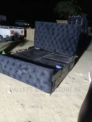 Upholstery Pallet Bed