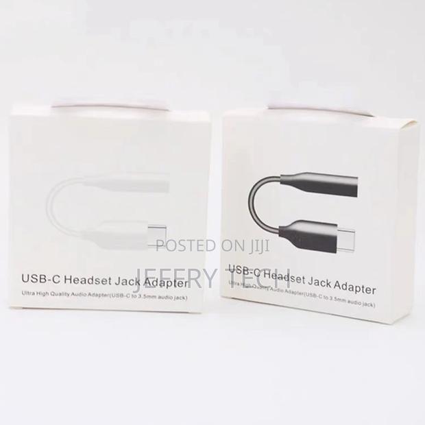 SAMSUNG Type-C to 3.5mm AUX Headphones Adapter for Samsung N