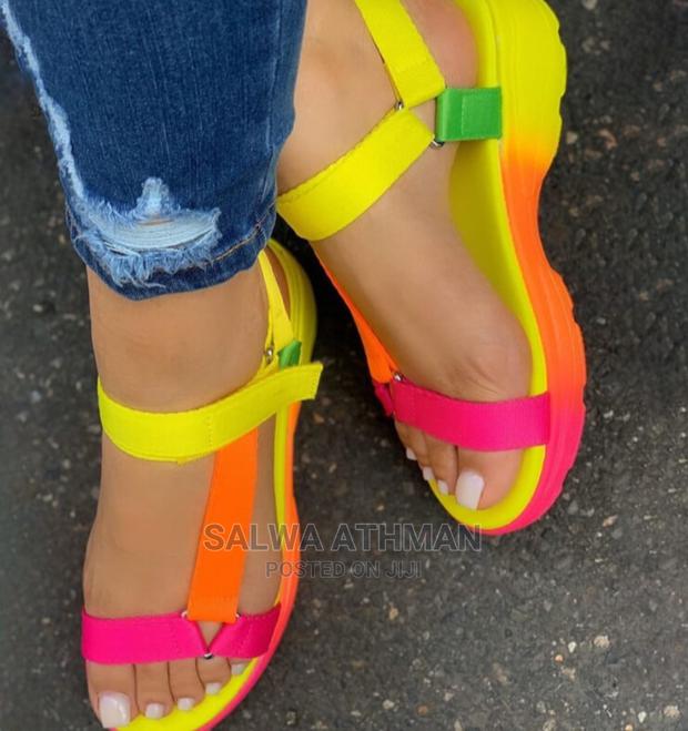 Size 36 Sandals Neon Colour - thumbnail 4