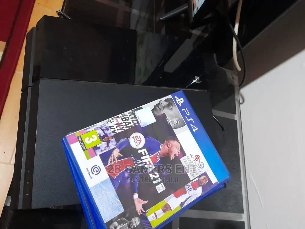 Ps4 Standard 500GB , Plus Games at a Price