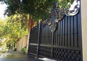 Modern Homes Automatic Iron Main Door Gate - thumbnail 2