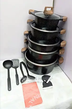 17pc Dessini Cookware Set