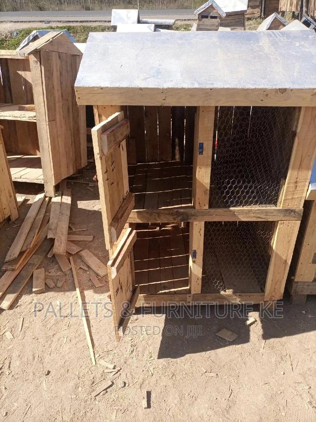 2 Door Chicken House - thumbnail 3