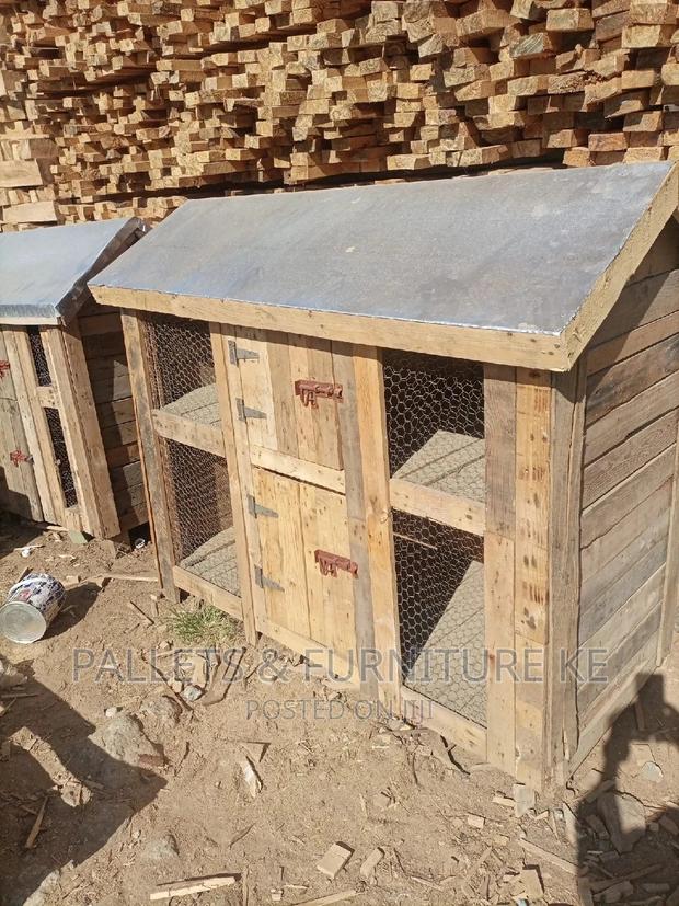 4 Door Chicken House - thumbnail 3