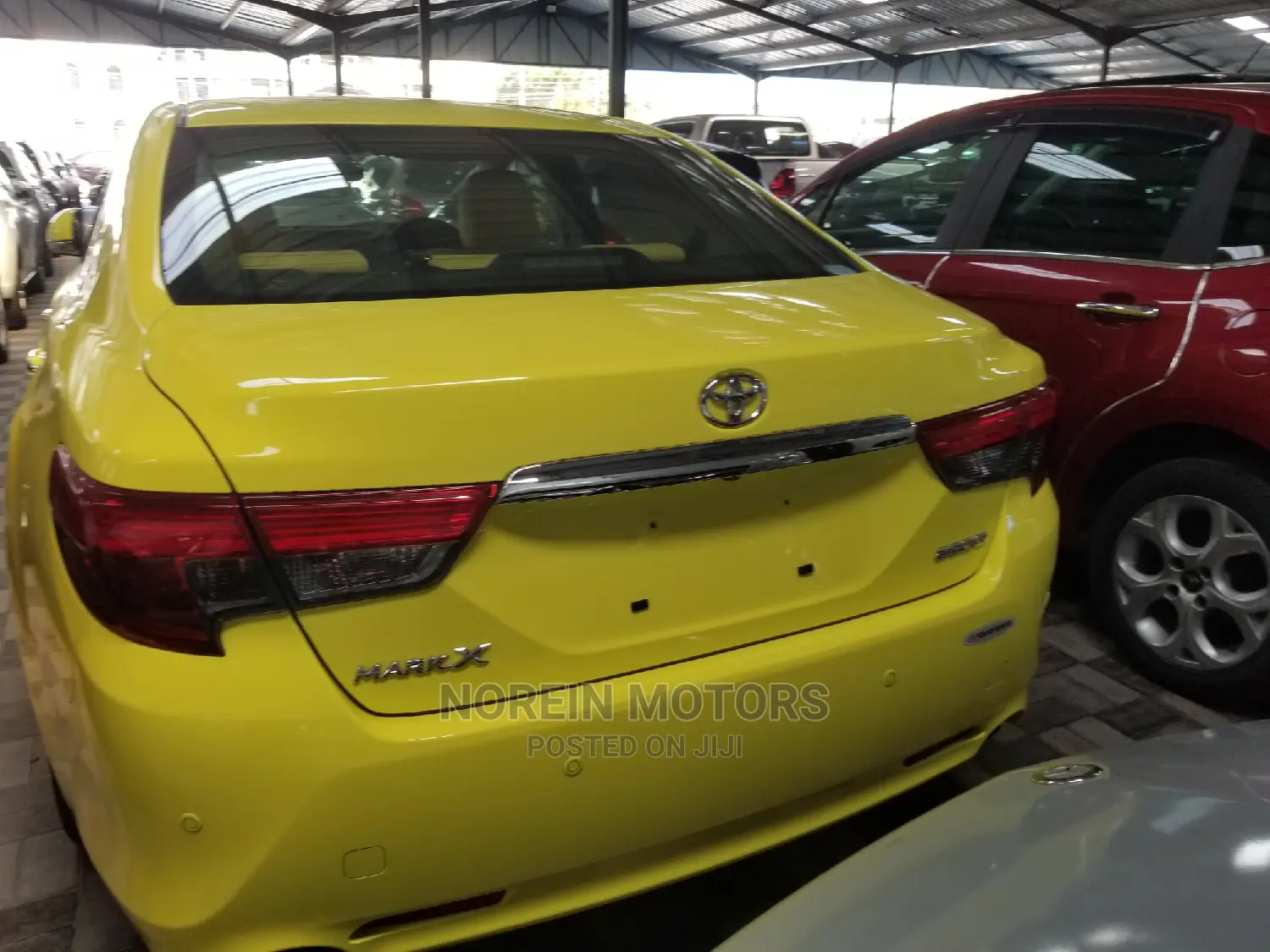 Toyota Mark X 2004 Yellow