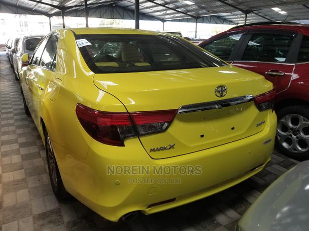 Toyota Mark X 2004 Yellow - thumbnail 6