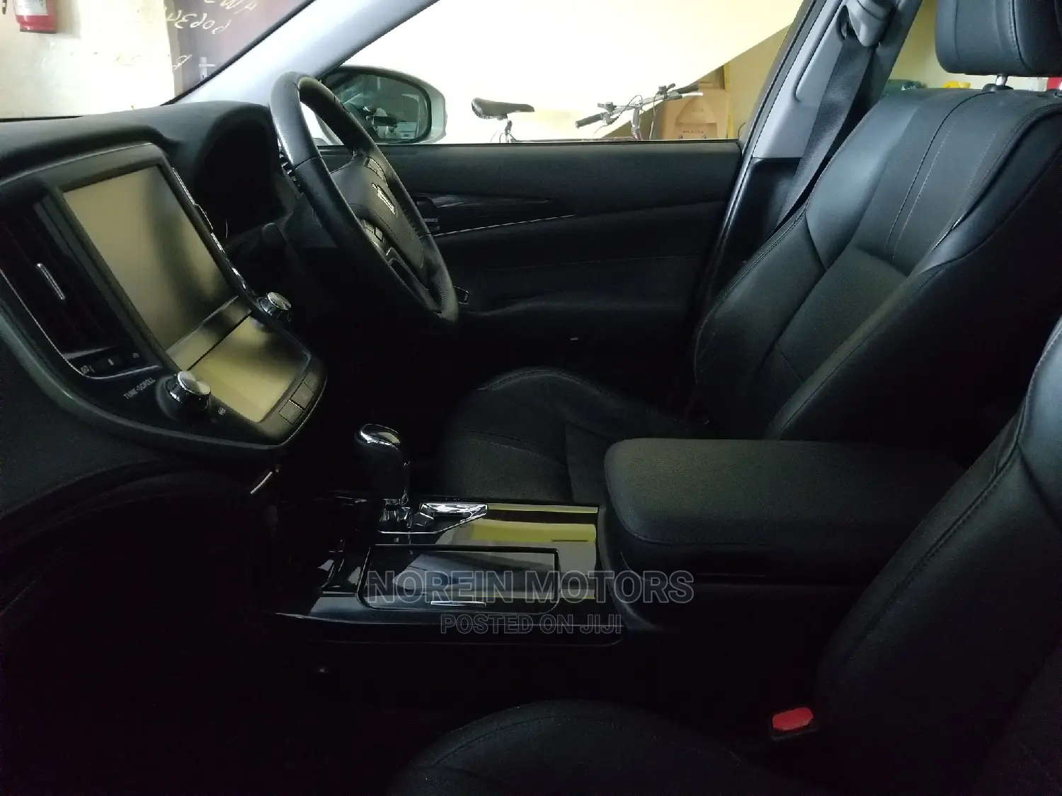 Toyota Crown 2014 Gray