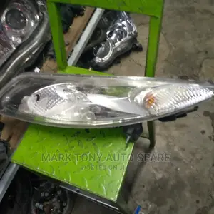Juke Headlight