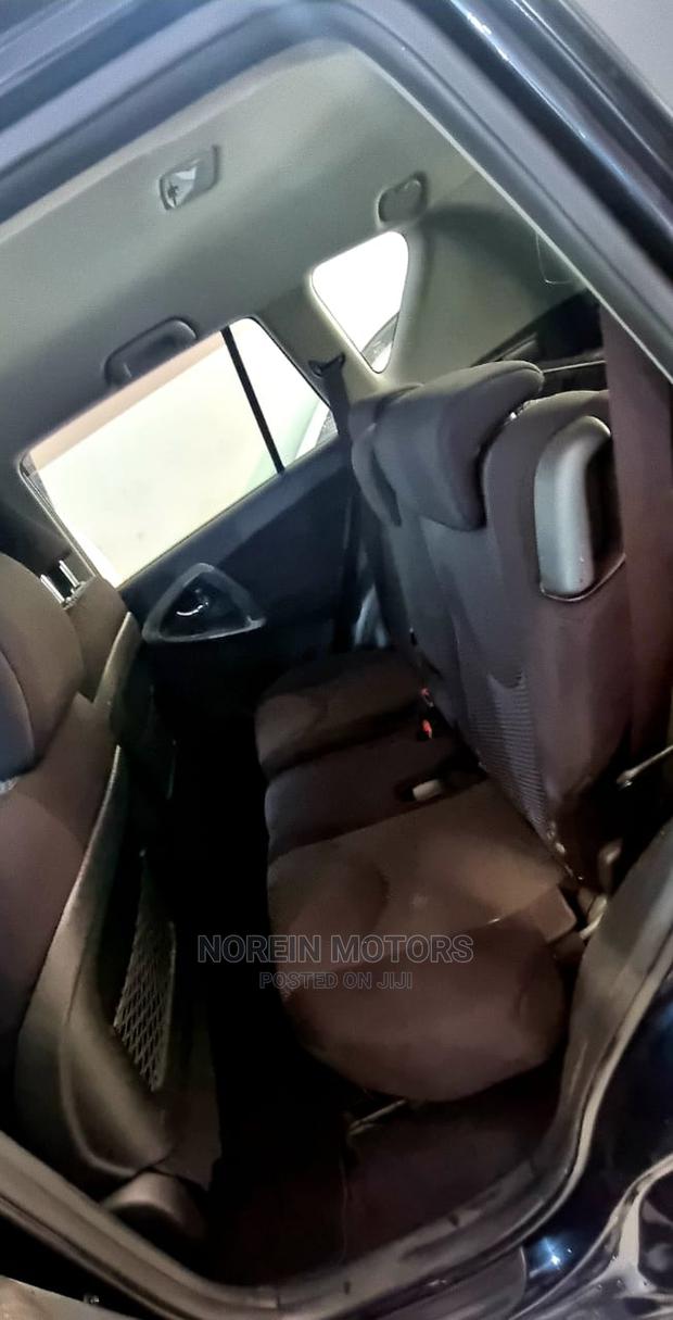 Toyota RAV4 2015 Blue - thumbnail 12