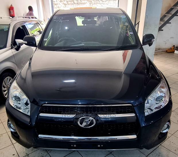 Toyota RAV4 2015 Blue