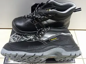 Safety Boots- Ultimate Plus Safety Working Boots