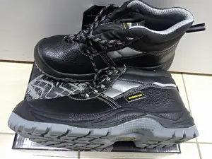 Safety Boots at Safety Hub-Industrial Feet Protection