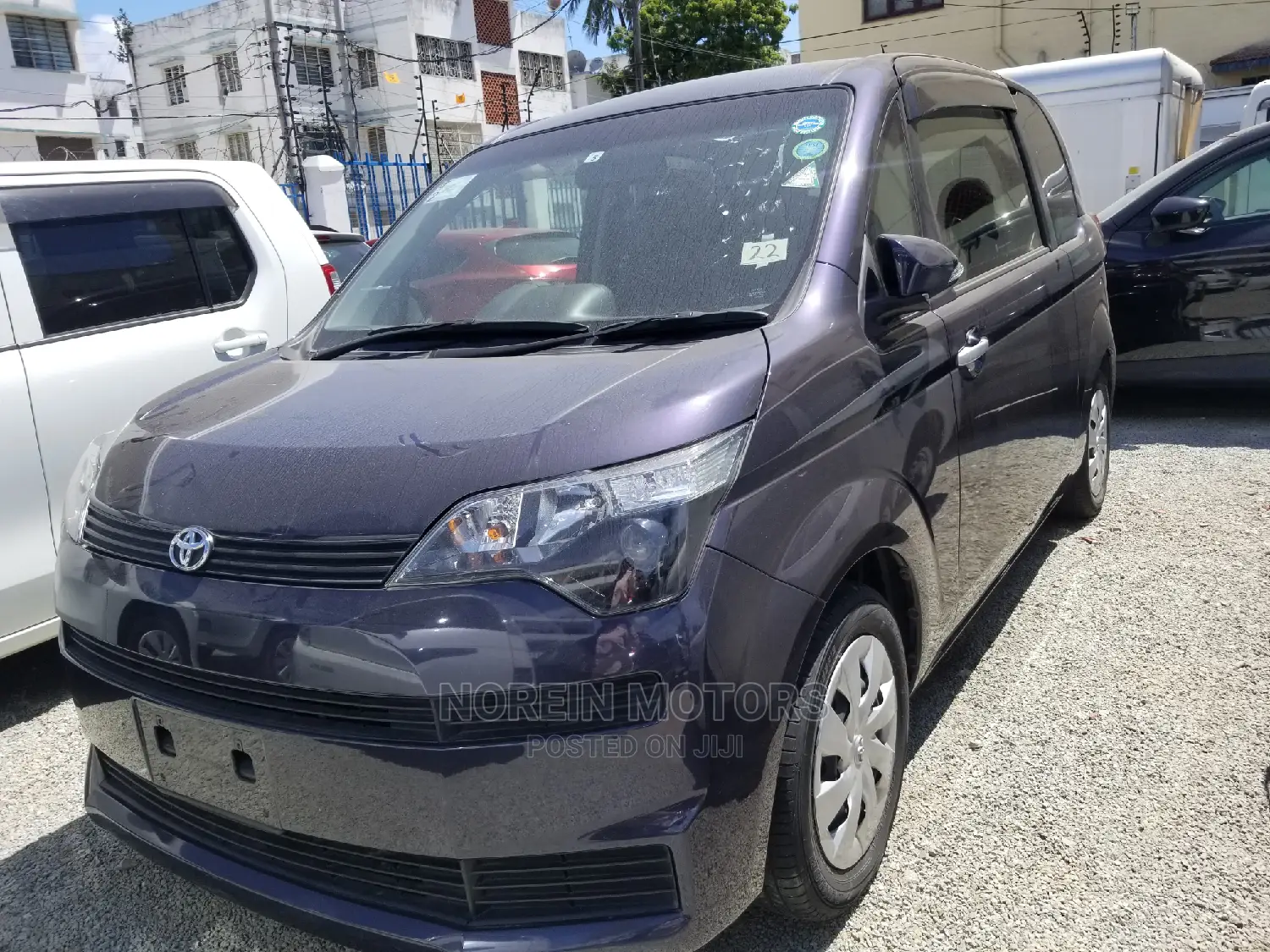 Toyota Spade 2014 Gray