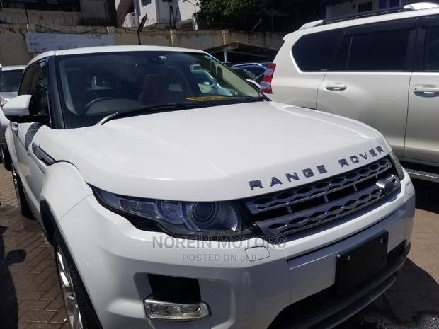 Land Rover Range Rover Evoque 2015 White - main view