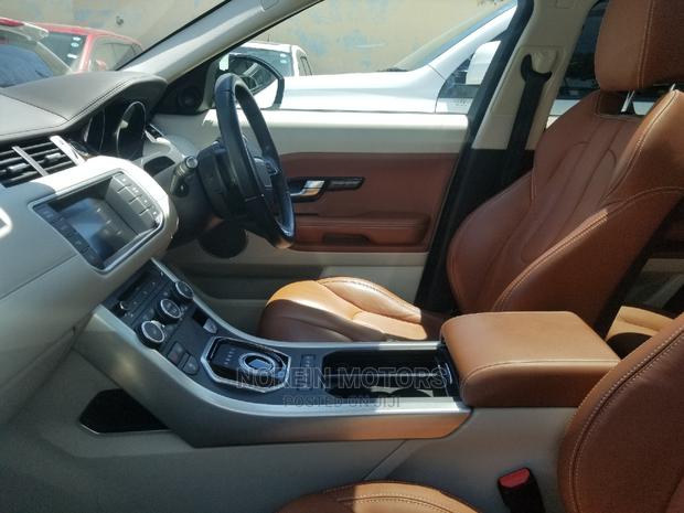 Land Rover Range Rover Evoque 2015 White - thumbnail 9