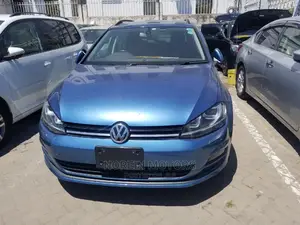 Volkswagen Golf 2014 Blue