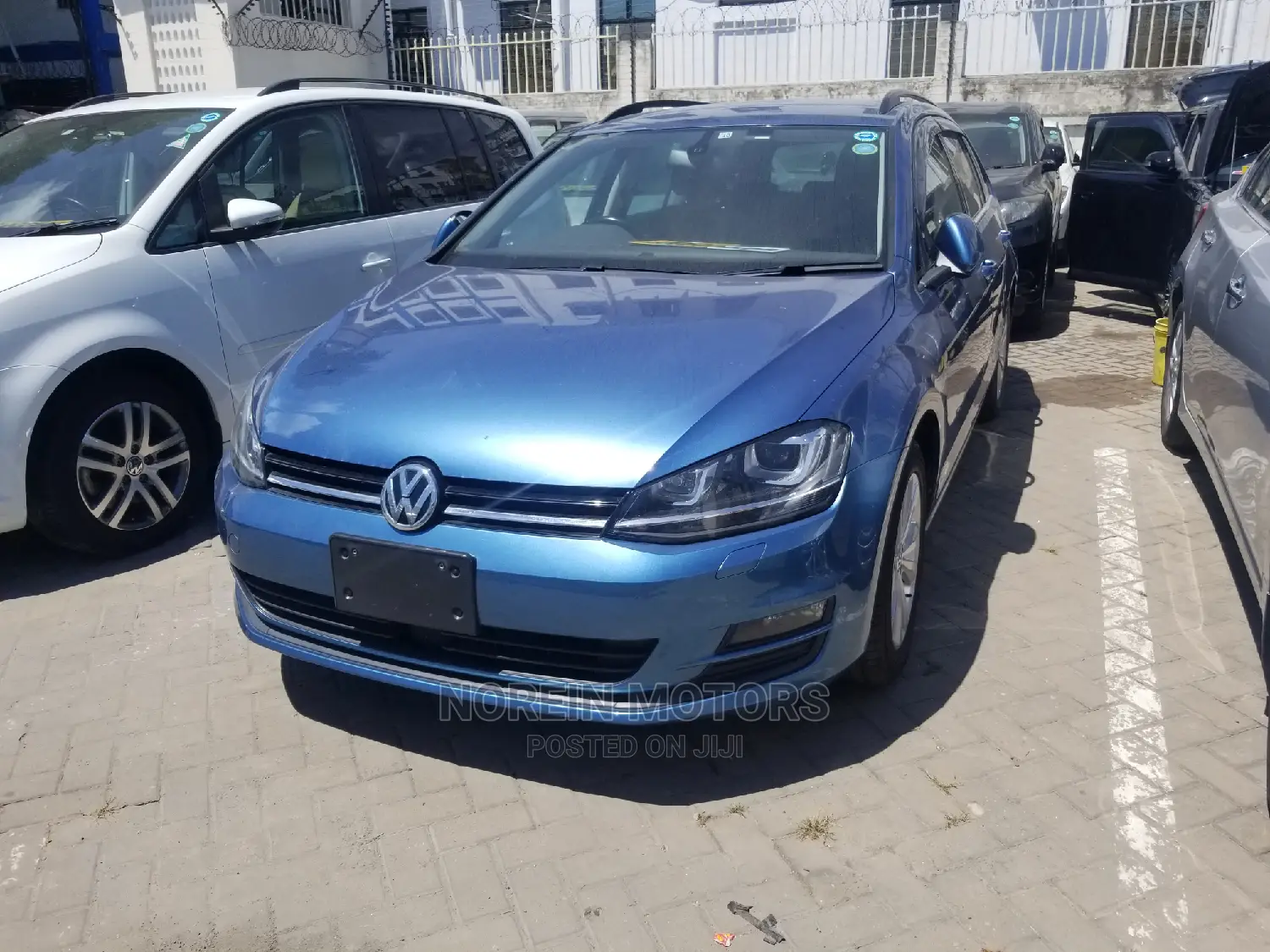 Volkswagen Golf 2014 Blue