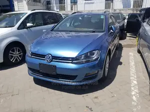 Volkswagen Golf 2014 Blue