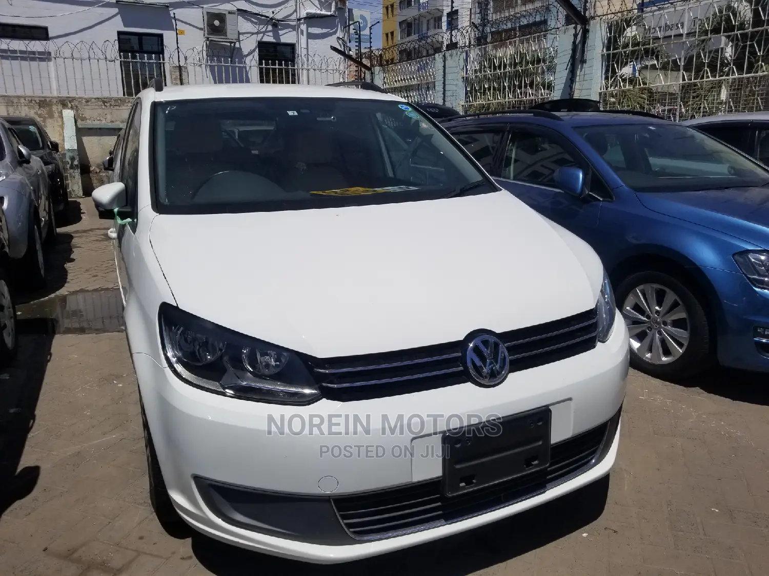 Volkswagen Touran 2015 White
