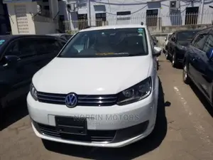 Volkswagen Touran 2015 White