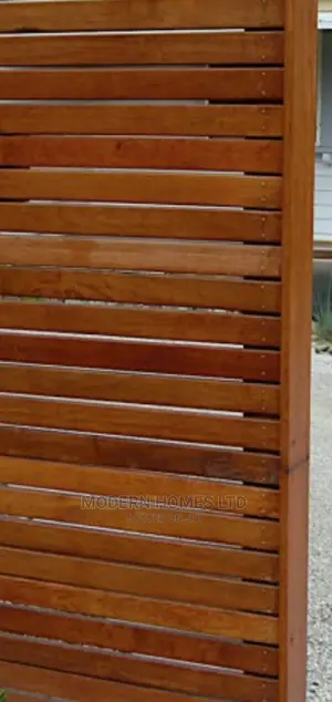 Horizontal Slat Fencing and Privacy Screens