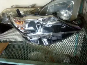 Auris Headlight