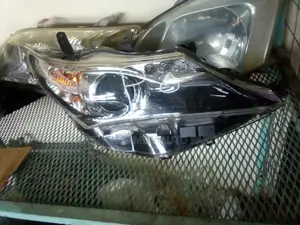 Auris Headlight