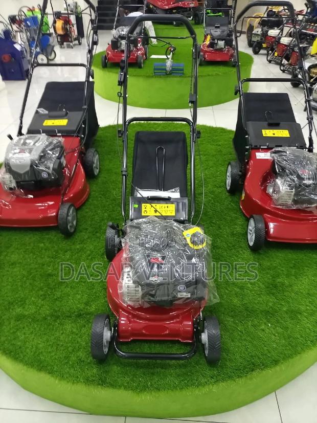 4hp Briggs and Stratton Lawn Mower - main view