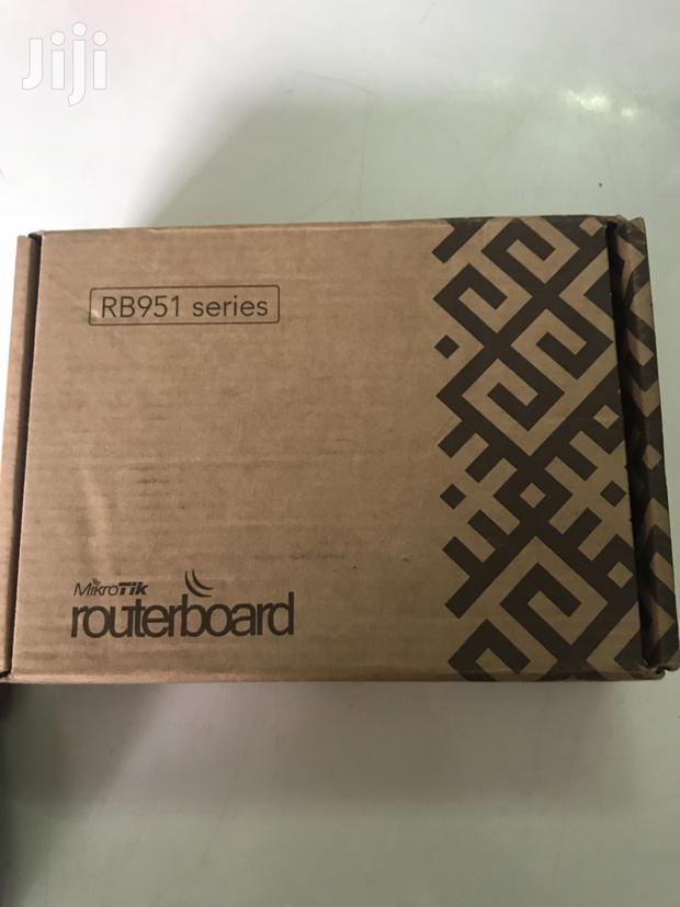 Mikrotik Routerboard 951ui-2hnd - thumbnail 2