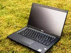 Laptop Dell Latitude 7390 8GB Intel Core i5 256GB