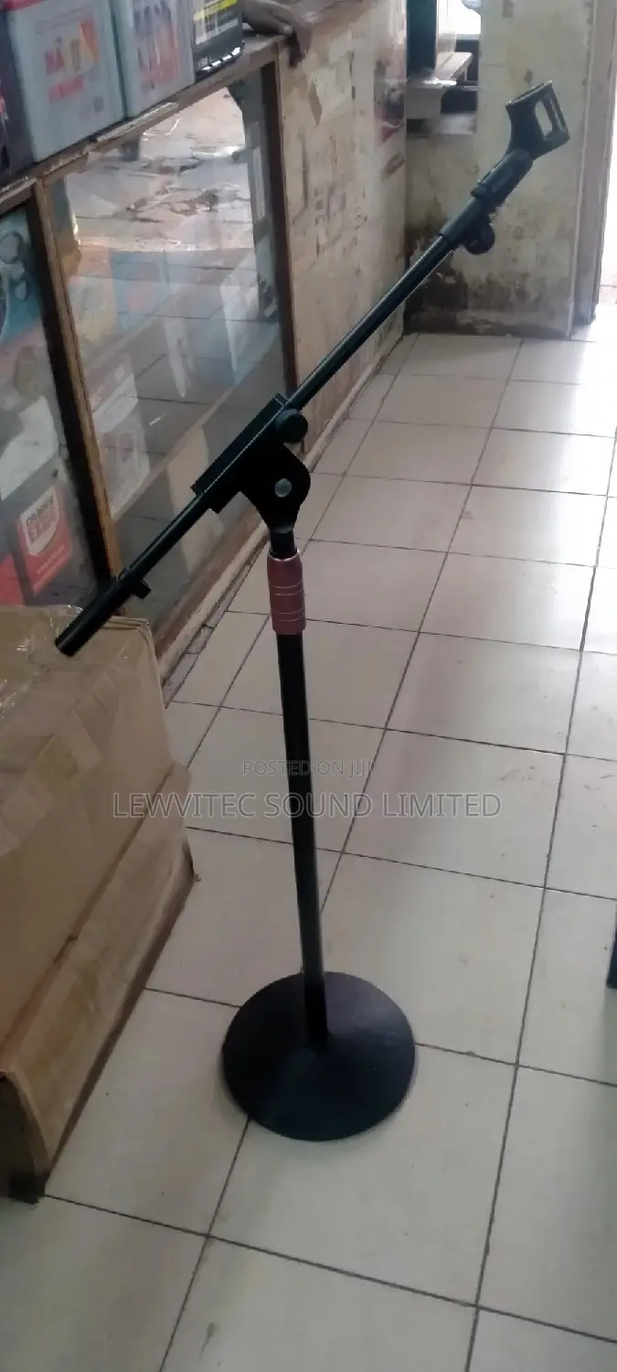 Round Bass Mic Stand