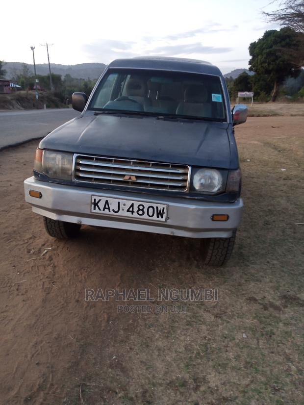 Mitsubishi Pajero 1996 Black - thumbnail 3