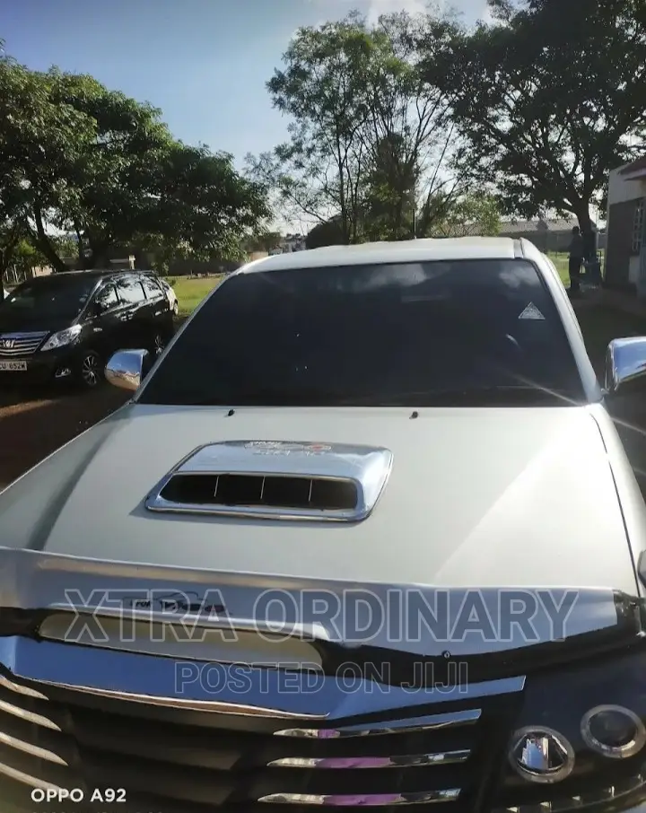 Llumar Automotive TINTING Window Film