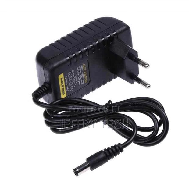 New AC DC 5V 2.5A Power Supply Adapter Charger for D-Link Ro - main view