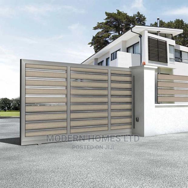 Modern Heavy Duty Commercial Sliding Steel Gates