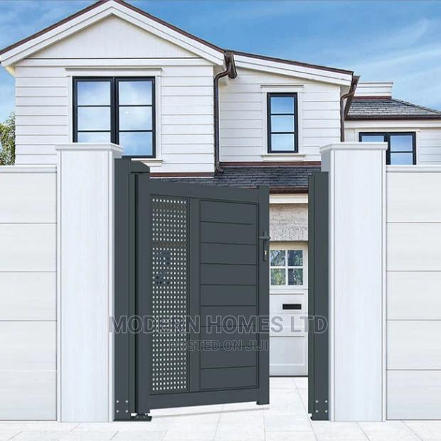 Heavy Duty Steel Pedestrian Gate - thumbnail 3