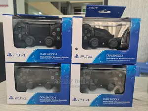 Play-Station 4 Controllers