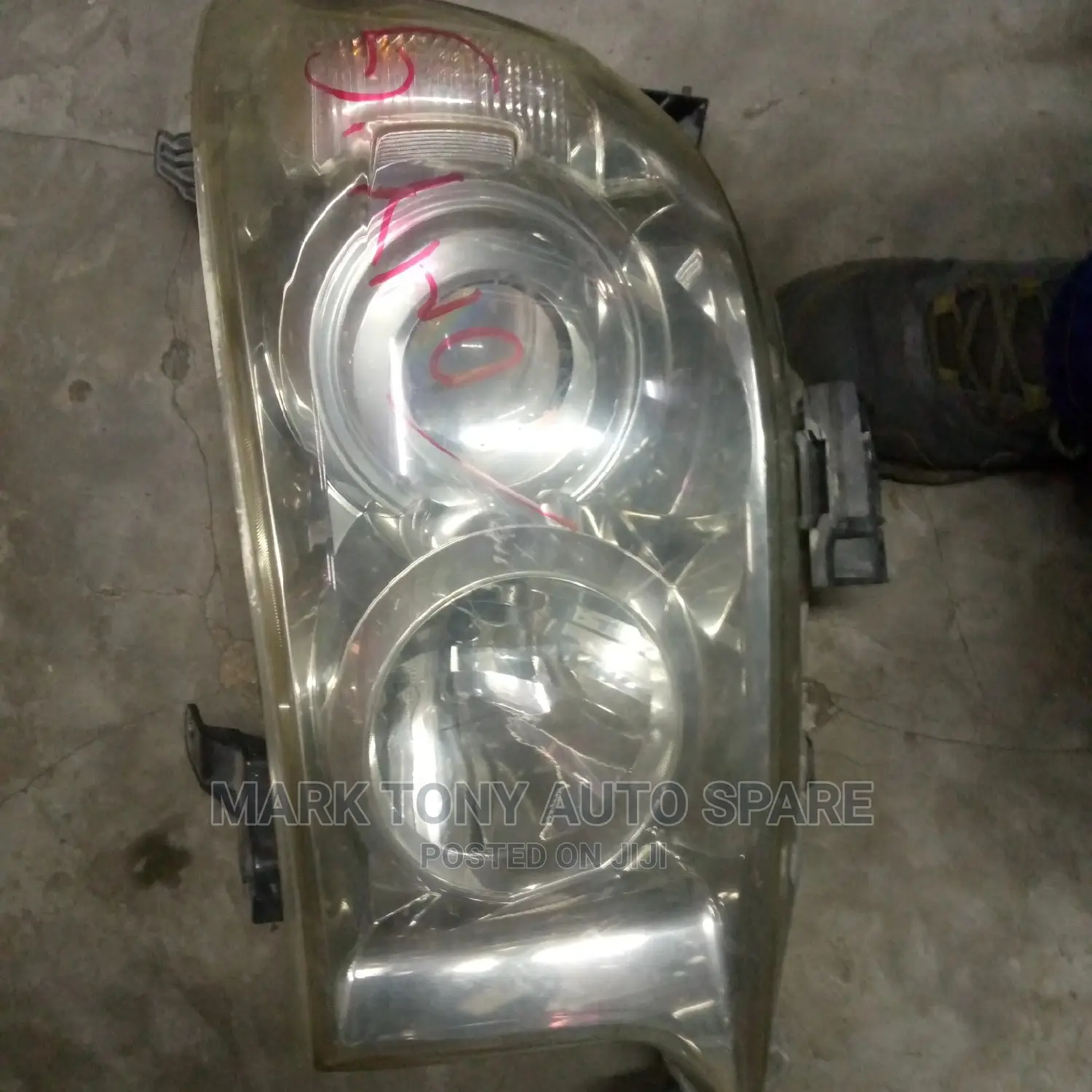 Fortuna Headlight