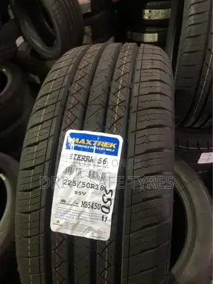 225/50 R18 Maxtrek Tyre Made in China