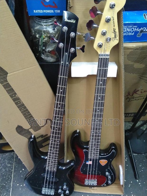 USA Bass Guitar 4 String - thumbnail 2