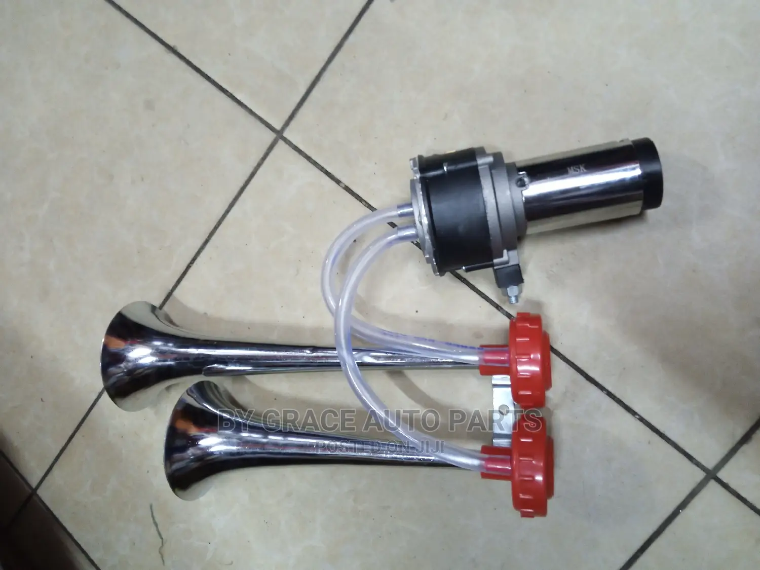 2 Trumpet Motor Horn With Loud Sound.