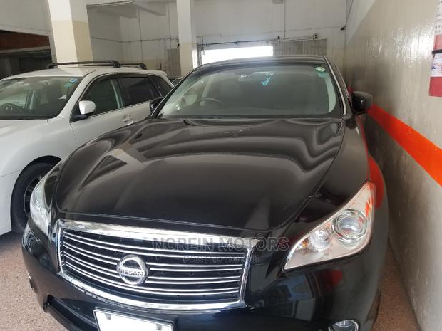 Nissan Fuga 2014 Black